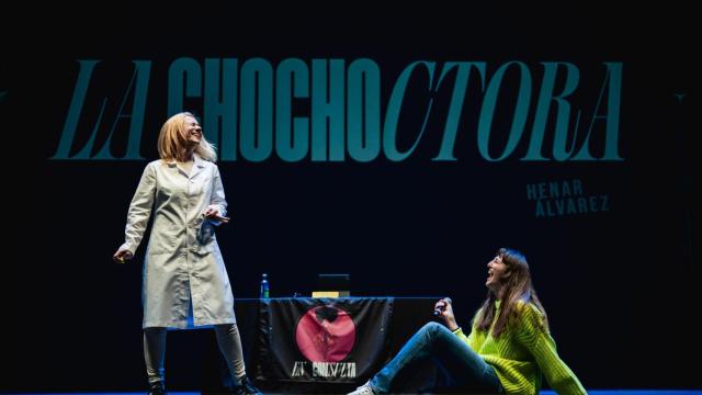 Henar Álvarez llena de risas un Palacio de la Ópera de A Coruña completo.