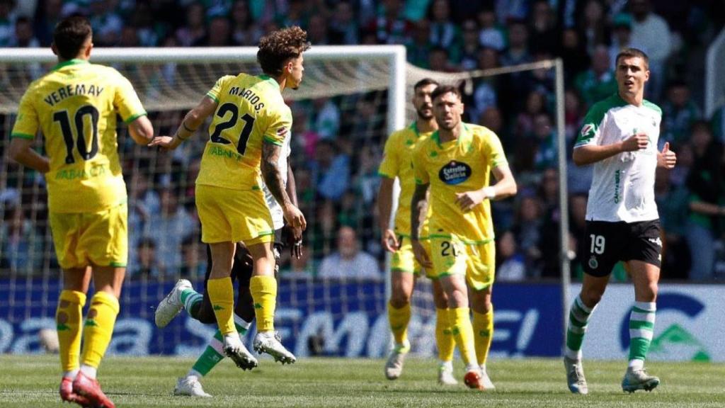 Racing vs Deportivo.