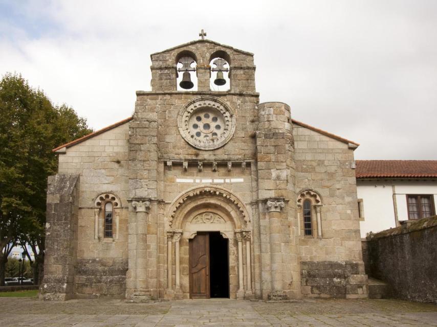 Iglesia de Santa María de Cambre.