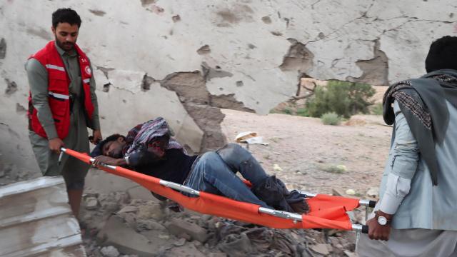 Una víctima del bombardeo estadounidense en Sadá.