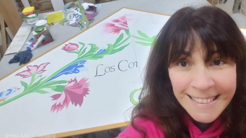 La artista ha permitido que se pueda abrir esta caseta.