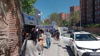 El apagón tumba el Metro y las Cercanías de Madrid: la falta de suministro obliga a cancelar todos los servicios ferroviarios