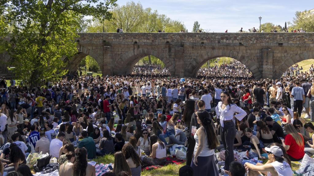 Los salmantinos salen al campo para celebrar el Lunes de Aguas