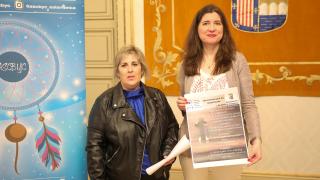 Carmen Guillén, presidenta de ASCBYC, junto a la concejala de Familia e Igualdad de Oportunidades, Miryam Rodríguez,.