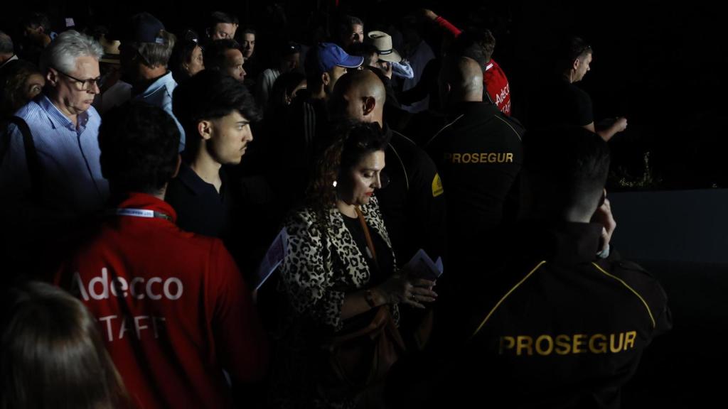 Asistentes al Mutua Madrid Open abandonan las instalaciones de la Caja Mágica