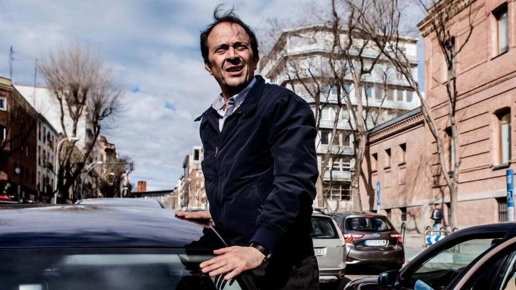 Luis Callejo interpreta a Ernesto en la serie 'Apagón'.