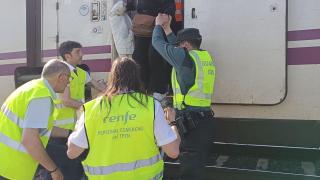 150 viajeros del Alvia, varados en Gomecello (Salamanca)