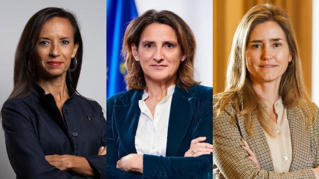 De i. a d: Beatriz Corredor, presidenta de Redeia, Teresa Ribera, exministra para la Transición Ecológica, y Sara Aagesen, actual ministra.