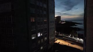 A Coruña ciudad a oscuras este lunes.