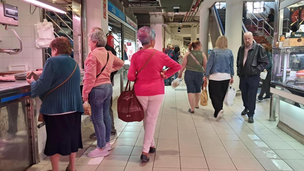 El Mercado Central de Alicante trabaja casi con total normalidad tras el apagón