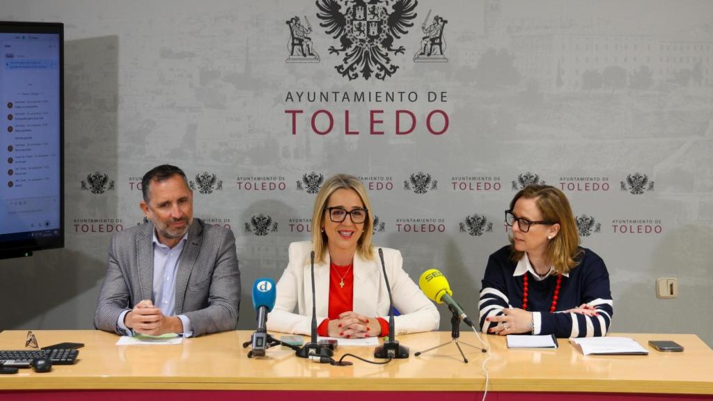 Iñaki Jiménez, Inés Cañizares y Loreto Molina han presentado las novedades de la romería del Valle de Toledo.