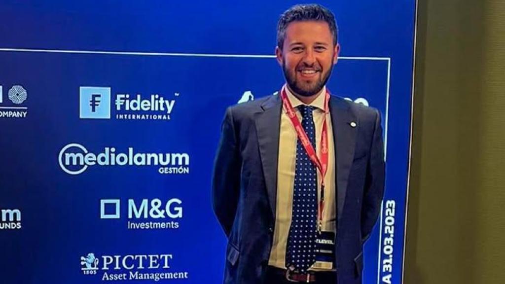 El asesor financiero Luis Romaguera en un congreso.