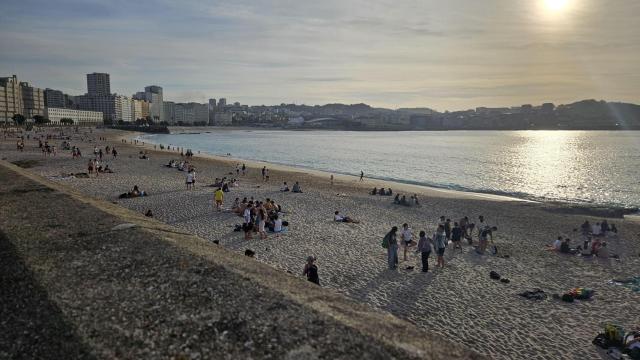 Playa del Orzán, en A Coruña, en la tarde del apagón general.