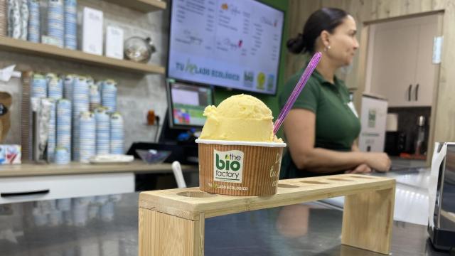 Un helado de The Bio Factory como los entregados gratis en el lunes del apagón en A Coruña.