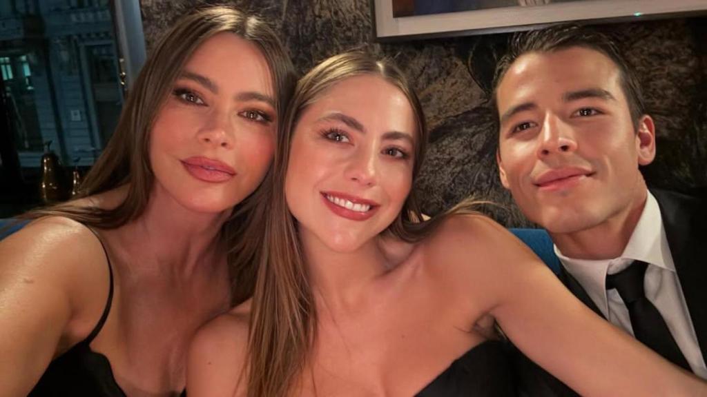 Sofía Vergara con su sobrina Claudia y su hijo, Manuel, en Madrid.