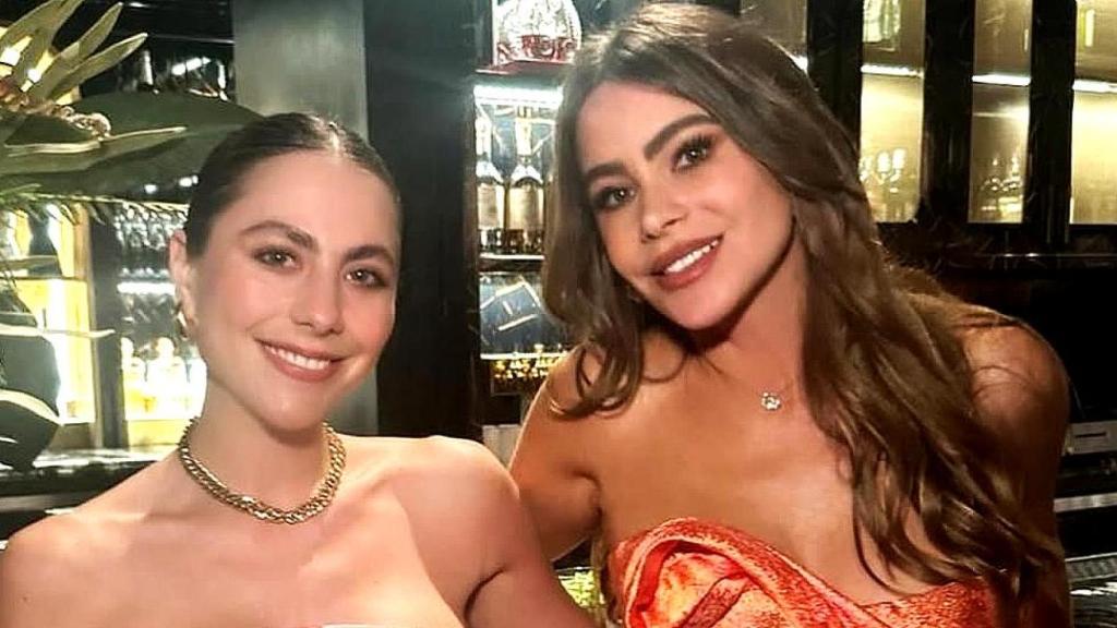 Sofía Vergara y su sobrina Claudia, en una imagen de redes sociales.