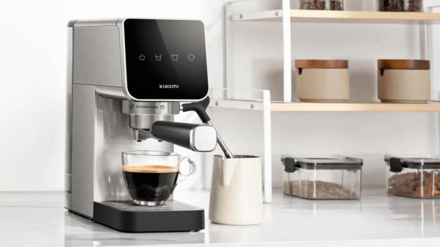 La Xiaomi Semi-automatic Espresso Machine.