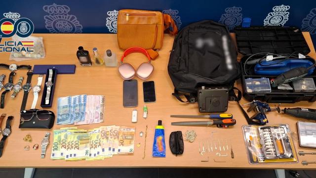 Fotografía de los efectos intervenidos.