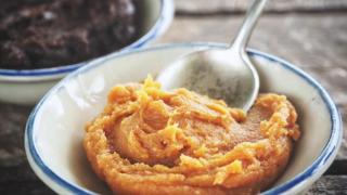 El probiótico natural que toman las japonesas para adelgazar y aliviar los síntomas de la menopausia