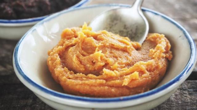 El probiótico natural que toman las japonesas para adelgazar y aliviar los síntomas de la menopausia