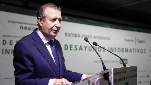 Javier Fernández, durante el desayuno de Europa Press Andalucía en la Fundación Cajasol, este miércoles.
