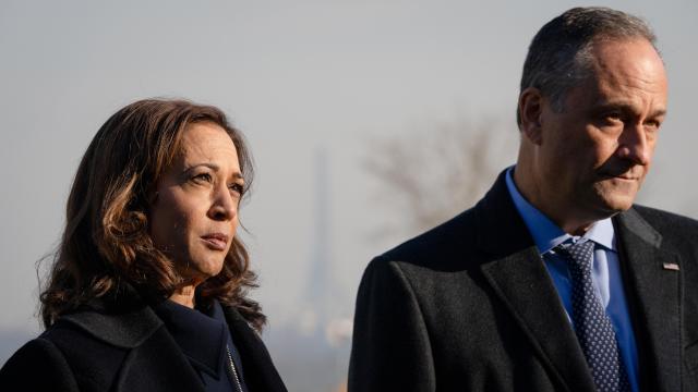 Kamala Harris y su esposo, Doug Emhoff.