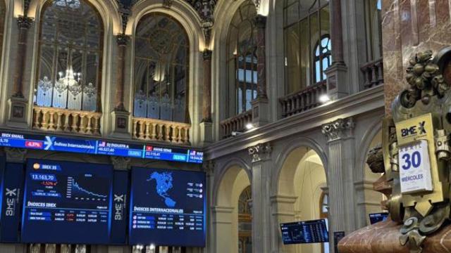 Imagen del interior del Palacio de la Bolsa de Madrid este miércoles, 30 de abril.