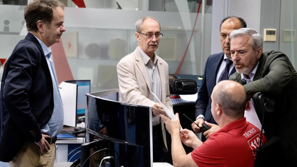 Instante de una de las reuniones en la sede del 112