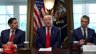 2025-04-30T154043Z_739672493_RC2F8EA8KCOH_RTRMADP_3_USA-TRUMP