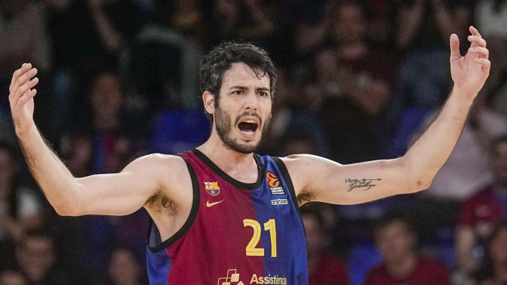Alex Abrines celebra una canasta contra el Mónaco en la Euroliga.