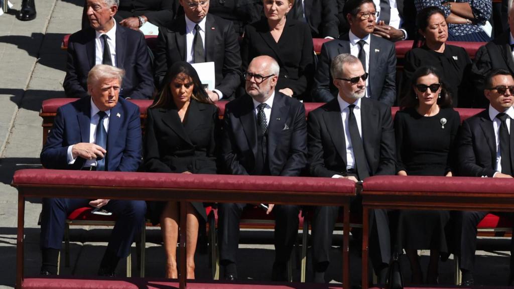 Felipe VI y Letizia, en el funeral del Papa Francisco.