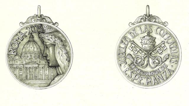 Medalla conmemorativa de la Archicofradía de la Esperanza de Málaga.