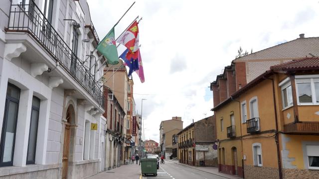 Decretan un día de Luto en La Robla por la muerte de uno de sus vecinos en Sorribos de Alba a manos