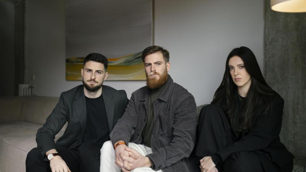 Javier Osés, María Sanz y Marcos Torrego, de Calienzo.