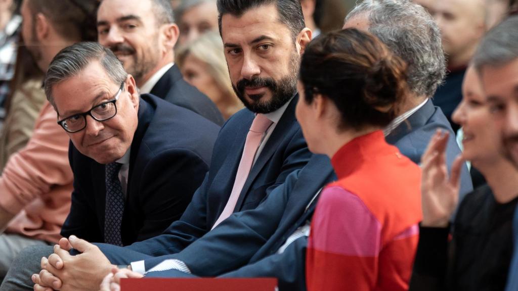 La presidenta de la Comunidad de Madrid, Isabel Díaz Ayuso, el consejero de Presidencia, Miguel Ángel García Martín, y el portavoz del PP en la Asamblea de Madrid, Carlos Díaz-Pache, en una fotografía de archivo.