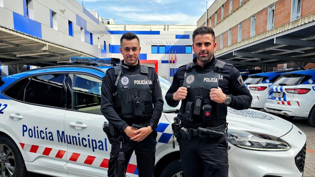 Jorge Caballero y Sergio Ayala, los policías municipales de Valladolid que han salvado la vida a un bebé de dos meses