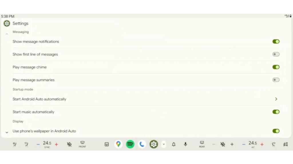 Android Auto con tema claro