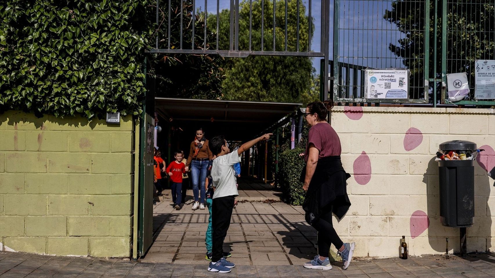 Más de 400 centros de la Comunitat participan en el proceso de acceso y ...