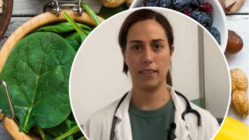 La doctora Amara Aladel junto con alimentos ricos en magnesio (Getty)