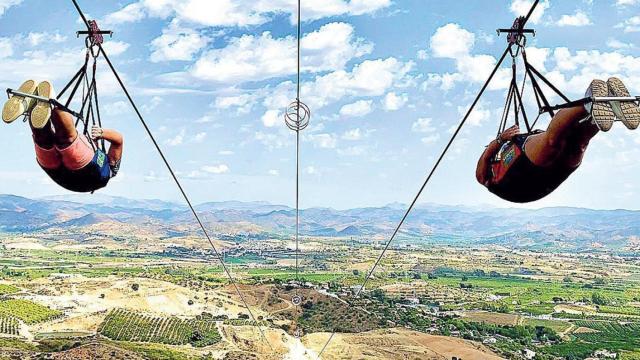 Cinco planes para los amantes de la adrenalina en Málaga: montañas, tirolinas y barranquismo
