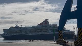 Uno de los cruceros que atracó en A Coruña en abril.