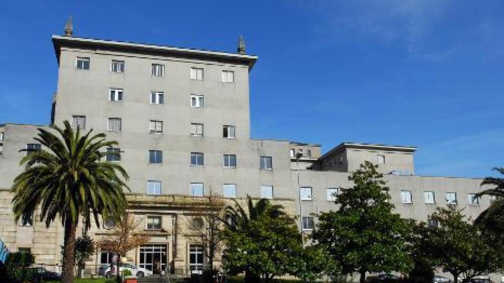 Fachada del hospital Teresa Herrera.