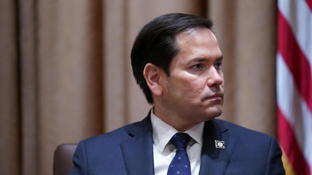 Marco Rubio en una reunión con Donald Trump en la Casa Blanca.