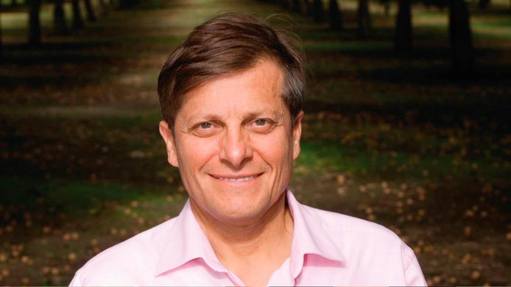 El doctor Michael Roizen afirma haber situado su edad biológica en unos 57,6 años.