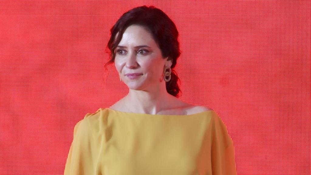 La presidenta de la Comunidad, en la Real Casa de Correos.