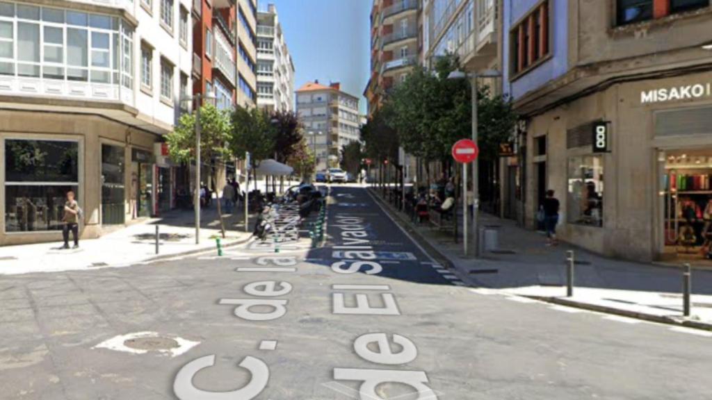 Cruce entre la rúa Xeneral Pardiñas y República do Salvador.