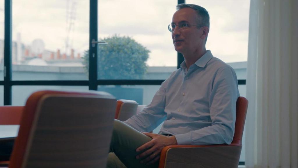 Pierre Stérin no podía pagar su alquiler a los 29 años y tuvo que volver a casa de sus padres