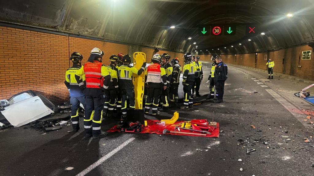 Los servicios de Emergencias, en el accidente de María de Molina.