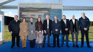 Presentación de la primera planta de residuos textiles de Galicia en foto de archivo.