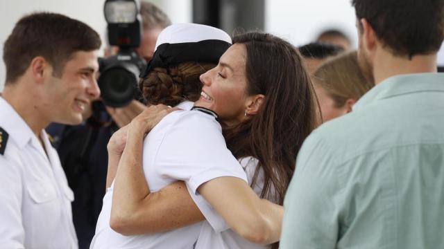El reencuentro de la reina Letizia y la princesa Leonor en Panamá.